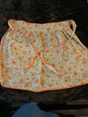 Vintage 1950s Floral Cotton Half Apron with Orange Trim and Pocket